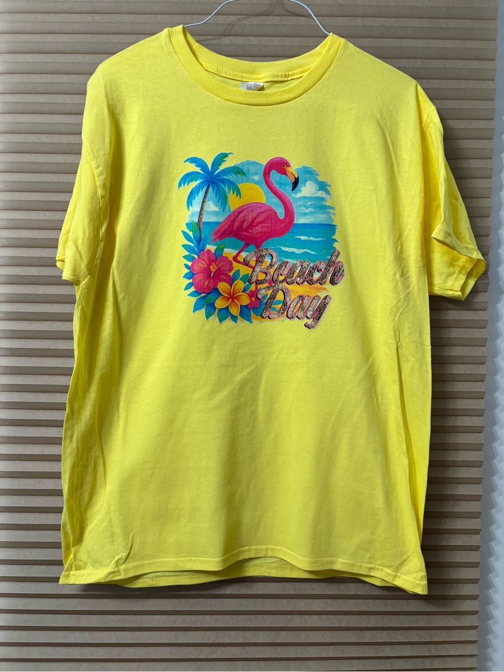 NEW size Large Yellow 'Beach Day' Flamingo Graphic Tee